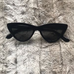 H&M Accessories - Cateye Sunglasses H&M Accessories - Cateye Sunglasses